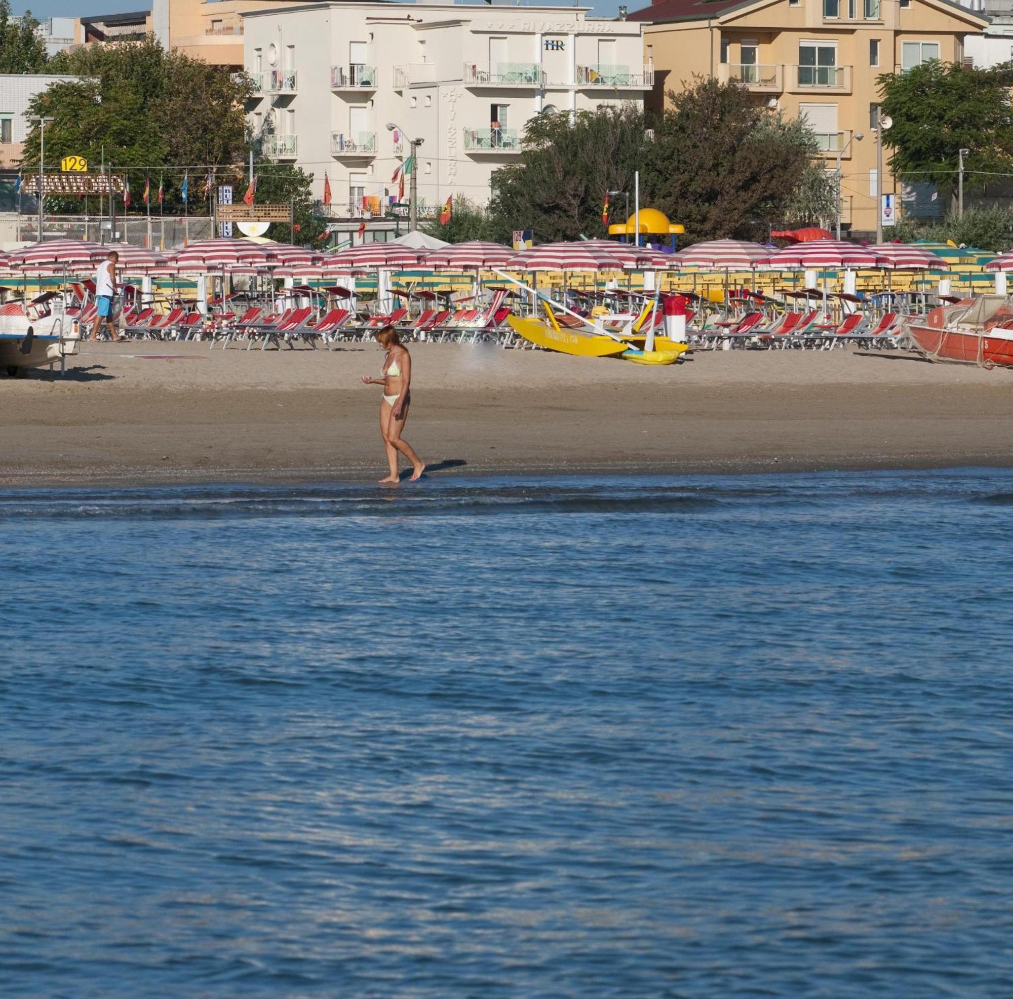 Hotel Rivazzurra Rimini Exteriör bild